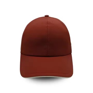 Gorra de Béisbol Unisex de Color Sólido, 100% Poliéster, Gorra Casual para Adultos, Circunferencia de Cabeza de 58-60 cm - Product Image 1