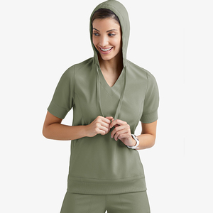Ensemble de blouses d'infirmière personnalisées OEM pour femmes avec sweat à capuche et cordon de serrage, en tissu tricoté, couleur et logo personnalisables - Product Image 1