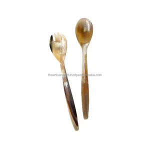 Cuchara de cuerno de buey Cuchara de postre hecha a mano Mango de cuerno Incluye cuchara agitadora de cuerno de búfalo con acabado pulido para cocinar - Product Image 1