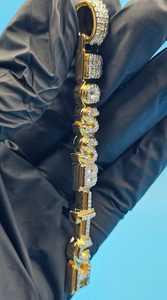 จี้ตัวอักษรแนวตั้งแบบกำหนดเอง ประดับเพชรเต็มตัว จี้เงินแท้ 925 สไตล์ฮิปฮอป จี้แร็ปเปอร์ จี้แบบเต็มตัว เหมาะสำหรับเป็นของขวัญ - Product Image 3