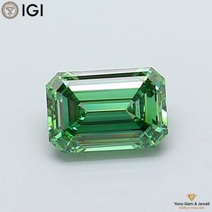 Fancy Vivid <b>Green</b> Color VVS2 Clarity Emerald Cut 1.00 CARAT CVD Lab Grown Diamond with IGI Certificate for Stylish Custom Ring - Product Image 1