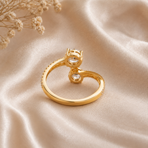 แหวนหมั้นเพชรทองคำขาว 14K สำหรับผู้หญิง | แหวนเพชรทรงกลมเจียระไนบริลเลียนท์ 0.55 กะรัต ฝังแบบหนามเตย ดีไซน์สวยหรูสำหรับผู้หญิง - Product Image 2