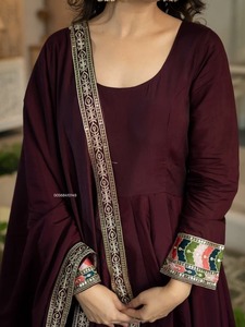 Robe Anarkali en soie romaine lourde avec dupatta, longueur ras du sol, tenue de mariage traditionnelle indienne et pakistanaise pour femmes - Product Image 2
