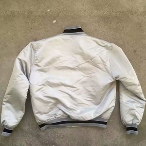 Servicio OEM Directo de Fábrica, Chaqueta de Béisbol Varsity Personalizable para Hombre, Resistente al Viento, Ecológica, Diseño con Letras, Color Total, para Invierno - Product Image 5