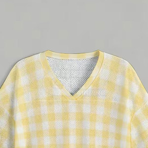 Hauts de football courts confortables pour femmes, style athlétique moderne, adaptés aux vêtements de sport et à la mode décontractée - Product Image 4