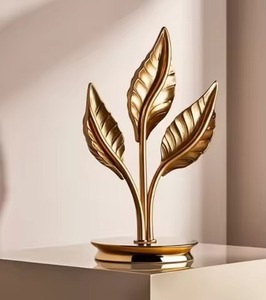Sculpture décorative en métal, figurine, objet décoratif, accent de table pour la maison, le salon ou le bureau - Product Image 1