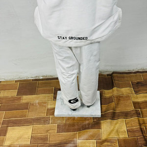 Kimono de BJJ GROUNDED FIGHTWEAR Blanco 100% Algodón Elástico Transpirable Ligero Corte Regular Duradero Unisex Ropa de Artes Marciales para Niños - Product Image 4
