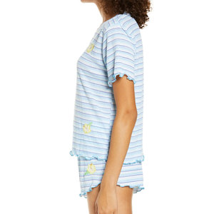 Ensemble décontracté deux pièces haut et short – Prix avantageux pour la vente en gros – Design chic – Style moderne pour femme – Ensemble coordonné haut et short – Tenue décontractée - Product Image 3