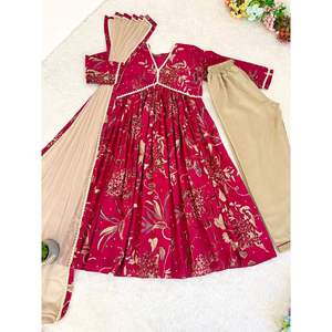 ชุดแฟชั่น CHANDRI ลายลูกไม้พิมพ์ลาย ALIA ตัดเย็บเสื้อและกางเกงพร้อมผ้าคลุมไหล่ RANI - Product Image 1