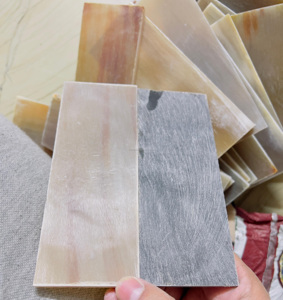 Feuilles de corne de buffle personnalisées en gros, assiettes colorées artisanales de qualité artisanale dans des tons naturels pour monture de lunettes - Product Image 1