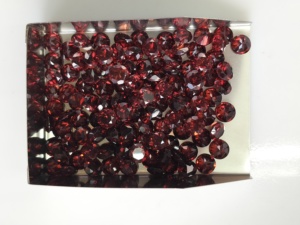 Granat rouge naturel 5,5 mm, taille brillant ronde, qualité supérieure, pierre précieuse en vrac pour la fabrication de bijoux - Product Image 4