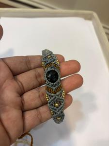 Collier ras du cou en macramé fait main avec perle d'eau douce, cabochon en labradorite, perles dorées et style bohème - Product Image 5