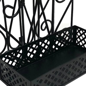 Support de porte-serviettes en métal noir avec motif en spirale et panier de rangement - Product Image 3