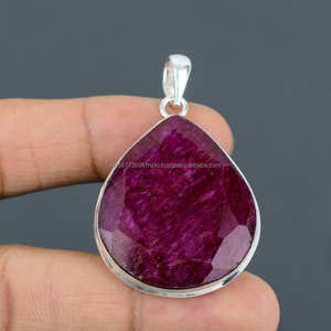 Pendentif en argent sterling 925 fait main avec rubis, forme cœur, plaqué argent, bijou de mariage ou de fiançailles, cadeau pour elle, style bohème - Product Image 1