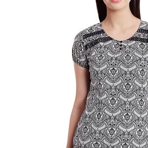 Nouveau design de t-shirt pour femmes en sublimation, prix de gros, prix bas, personnalisable, séchage rapide, respirant, écologique, 100% coton pour femmes - Product Image 3