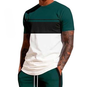 Ensemble deux pièces pour hommes, vert et blanc, avec t-shirt à manches courtes et short, style décontracté, tenue streetwear d'été - Product Image 1