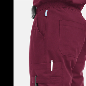 Offre Spéciale : Tenues d'hôpital Goldtex – Ensembles de blouses et jupes Cherokee tendance pour infirmières, en tricot extensible et respirant, personnalisables et à la mode. - Product Image 6
