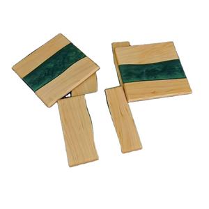Dessous de verre époxy en bois faits à la main pour boissons Dessous de verre carrés en résine époxy résistant à l'eau - Product Image 1