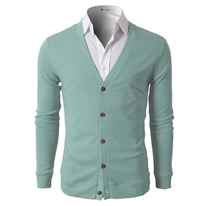 Cardigan en tricot classique boutonné pour homme - Product Image 2