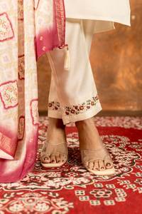 Conjunto Premium de Kurti, Pantalón y Dupatta Bordados para Boda, Ropa Tradicional - Product Image 4