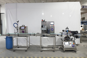 Máquina taponadora de bebidas carbonatadas de escritorio semiautomática de 1-4 boquillas para botellas de PET 1800-3000 BPH para bebidas de agua pura de soda - Product Image 5