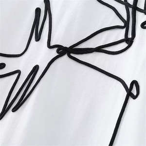 T-shirts en tricot doux imprimés pour femmes, fabricant OEM, tee-shirt en coton décontracté de qualité supérieure, design élégant pour les marques de vente au détail et de mode - Product Image 5