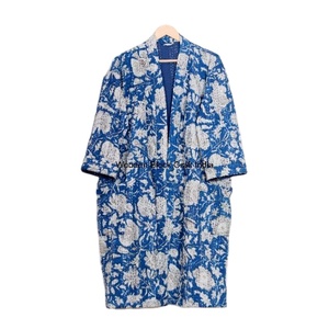 Veste kimono en tissu kantha fait main pour femmes, broderie à la main suzani, coton biologique, tissu tricoté rayé, longue, automne - Product Image 1