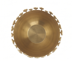 Bol en métal doré artisanal de qualité supérieure avec bordure décorative, pièce maîtresse élégante pour la table de la maison - Product Image 3