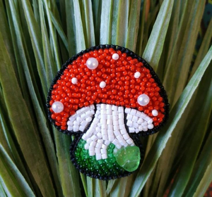Broche Bordado con Cuentas Personalizado de Santa, Diseño Único con Cuentas de Colores - Product Image 1