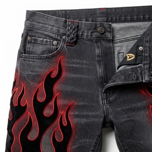 Jean en denim coupe droite pour homme, en coton, style streetwear, poids moyen, motif tie-dye rouge et noir, collection automne - Product Image 4