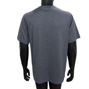 เสื้อยืดคอกลมผู้ชายทรงปกติ ผ้าโพลีเอสเตอร์ 100% สีเทาเฮเธอร์ เสื้อยืดลำลองพื้นฐาน น้ำหนักเบา ใส่ได้ทุกวัน ขายส่ง OEM - Product Image 2