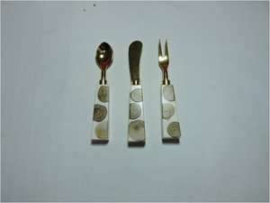 New Design Wooden Handle Stainless Steel Cutlery <b>Set</b> Walnut Wood Handle Knife Spoon Fork Restaurant 3 Pieces Cutlery <b>Set</b> - Product Image 2