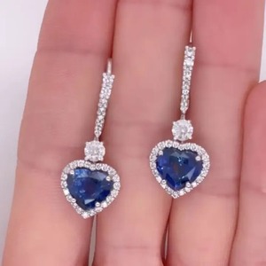 Pendientes Elegantes de Piedra Azul con Corte de Corazón de Moissanita 925 de Trendy Look, Chapados en Oro Blanco de 18K para Mujer - Product Image 1