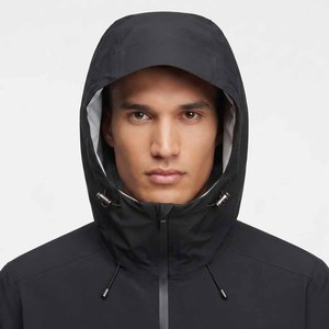 Chaqueta Impermeable y Transpirable con Capucha para Hombre y Mujer, Diseño Sólido con Cierre de Cremallera - Product Image 4