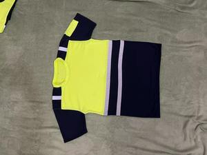 T-shirt de sécurité haute visibilité, vêtements de travail réfléchissants, manches courtes, uniforme de signalisation pour les équipes de construction et de travaux routiers - Product Image 3