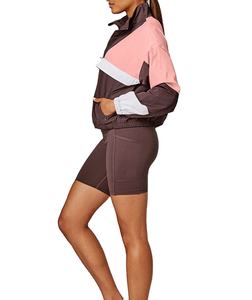 Ensemble court en nylon fin pour femmes du fabricant personnalisé avec logo brodé combinaison coupe-vent avec survêtement en polyester taille personnalisée - Product Image 5