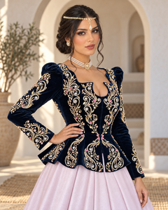 Caftán marroquí Mishkat Couture Maxi Karakou color marfil, bordado a mano con hilo de seda, perlas y pedrería, elegante y holgado. - Product Image 4