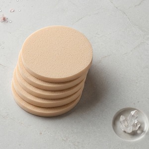 [K-ESSENTIALS] Esponja de Maquillaje en Forma de Corazón, Suave al Tacto, para Aplicar Crema BB - Product Image 4