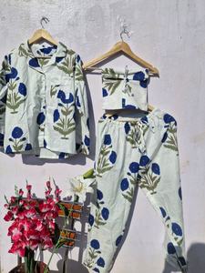 Ensemble pyjama à imprimé floral, vêtements de nuit en coton indien, vêtements de nuit pour femmes, pyjamas bohèmes, cadeau pour elle - Product Image 5