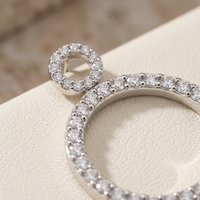 Boucles d'oreilles pendantes à double cercle en or 10K avec diamant de laboratoire couleur EF taille brillant, style minimaliste et tendance
