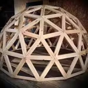 Sculpture de renne décorative en aluminium de luxe, finition couleur laiton, style moderne, faite à la main, personnalisée - Product Image 1