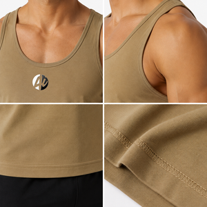 El acabado impecable crea un look pulido con el camiseta sin mangas Man Tank Top, que ofrece soporte activo para salidas informales, viajes a la playa y uso diario. - Product Image 5
