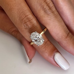 Anillo de Diamante Cultivado en Laboratorio de 2.5 Quilates, Corte Ovalado, Solitario, Dos Tonos, Oro de 14k, Certificado IGI - Product Image 3