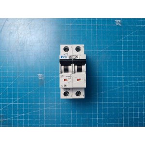 Disjoncteur miniature Eaton FAZ-C6/2 d'occasion – Pièces détachées d'équipement semi-conducteur de la génération précédente - Product Image 4