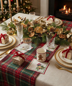 Serviettes de cocktail de Noël personnalisées brodées hibou, bordure rouge et verte, sous-verres en lin naturel réutilisables pour événements domestiques et bars – Vente en gros - Product Image 6