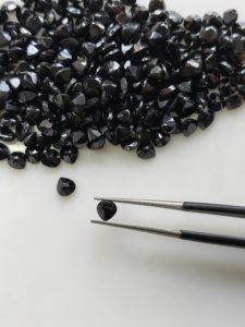 Natural <b>Black</b> Spinel 4.5MM <b>Heart</b> Cut Best Quality Loose Gemstone for Jewelry Making - Product Image 1