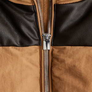 Chaleco Acolchado Transpirable para Mujer, Tallas Grandes, con Cremallera y Bolsillos, Novedad Invierno 2026, con Capucha, Personalizable, Estilo Urbano, Servicio OEM - Product Image 4