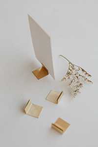 Porte-cartes de visite en laiton de qualité supérieure pour bureau, support élégant en métal pour cartes, idéal pour la réception d'hôtel et la décoration intérieure - Product Image 4