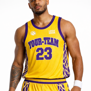 Conjunto de Uniforme de Baloncesto Profesional para Clubes y Equipos Escolares, Jersey de Malla de Secado Rápido, Pantalones Cortos, Logotipo Personalizado, Nombre y Número, Venta al Por Mayor OEM - Product Image 1