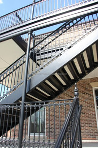 Rampe d'escalier de balcon moderne et robuste en fonte et aluminium, sans cadre, garantie 5 ans, avec main courante facile à installer - Product Image 2
